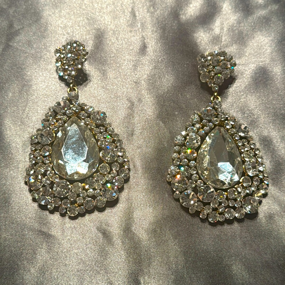 Gorgeous Rhinestone Teardrop Earrings